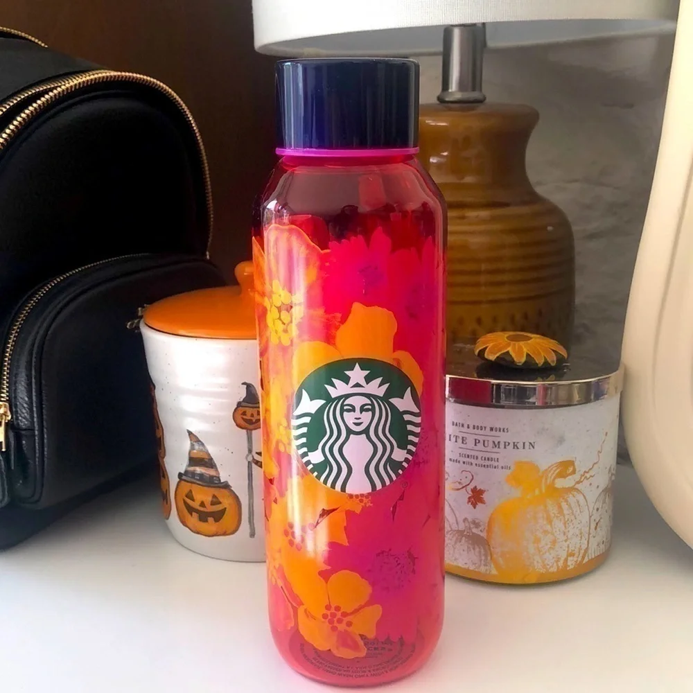 NWT STARBUCKS GLASS REUSABLE STRAWBERRY FIELDS SUMMER MOTIF 20oz